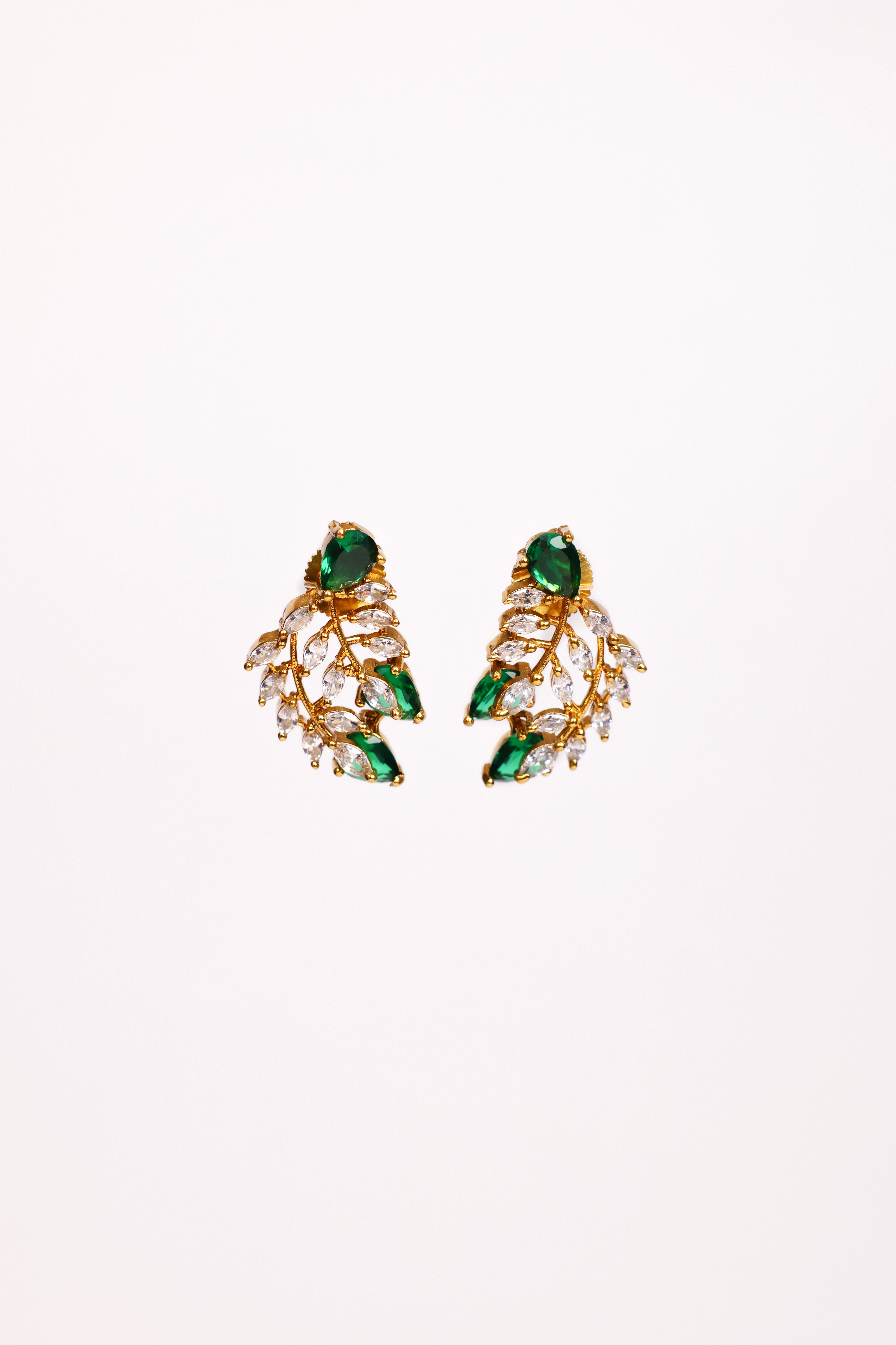 Maragatha Ilai Studs