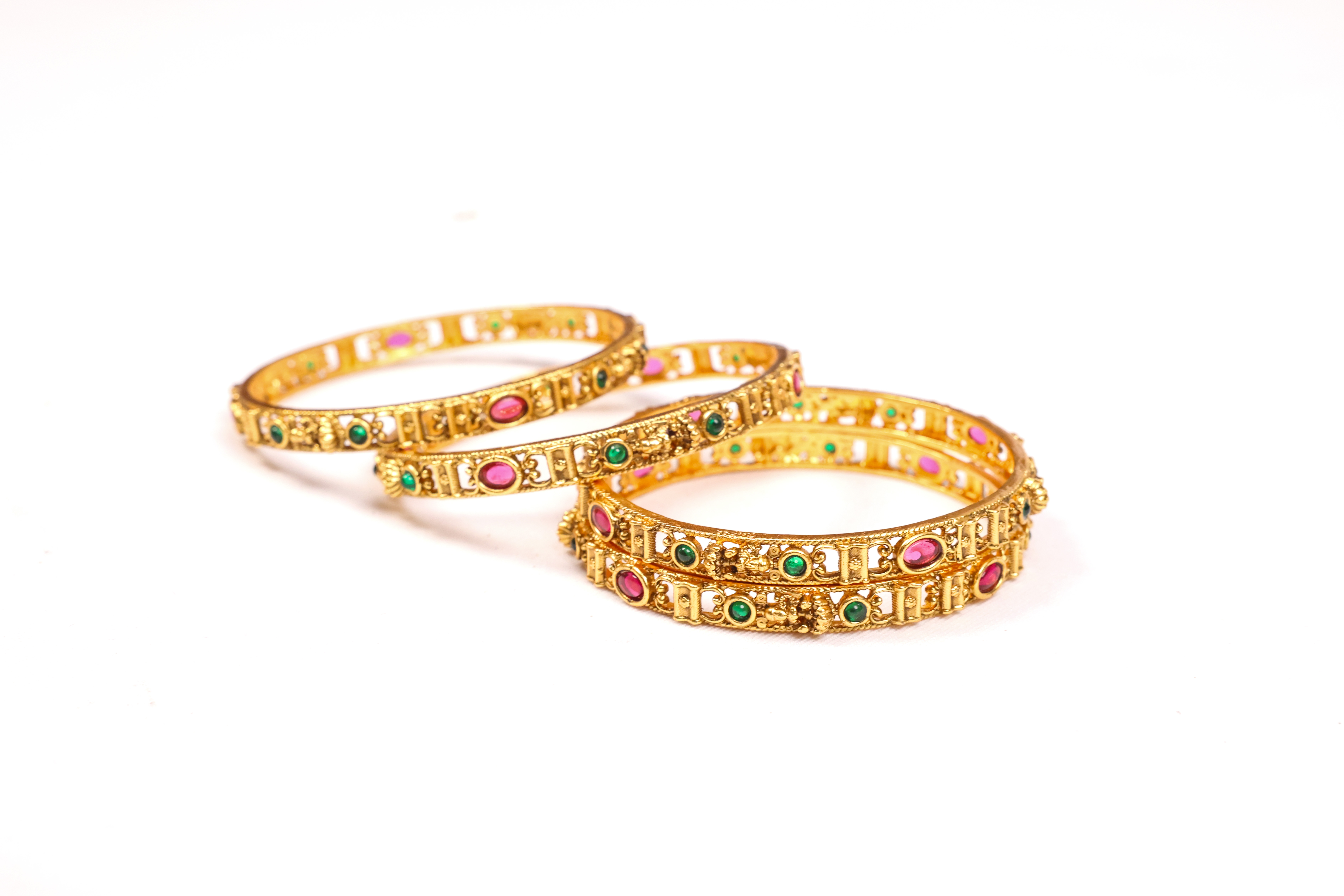 Ponni Alangara Valai