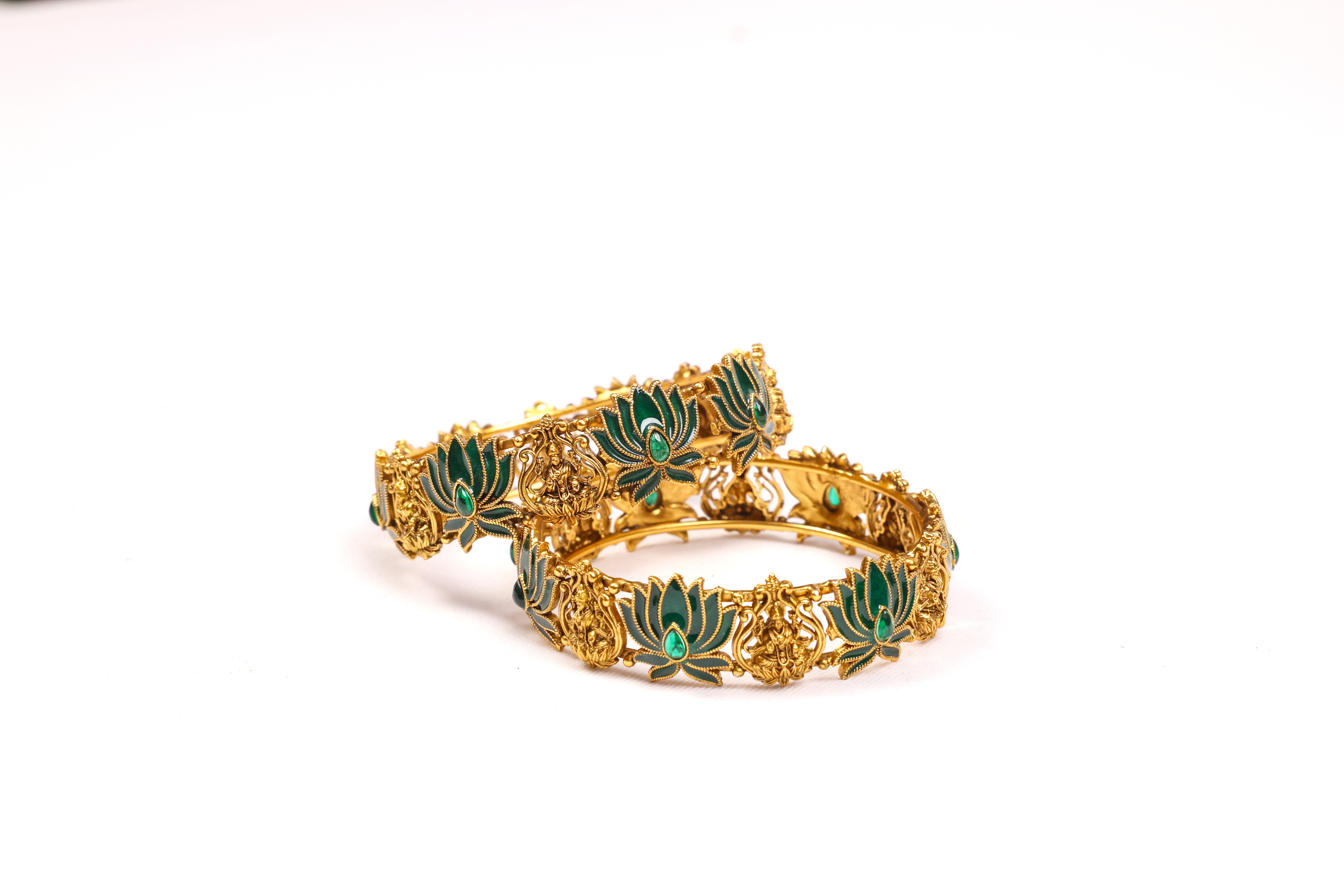 Thamarai Lakshmi Valayal