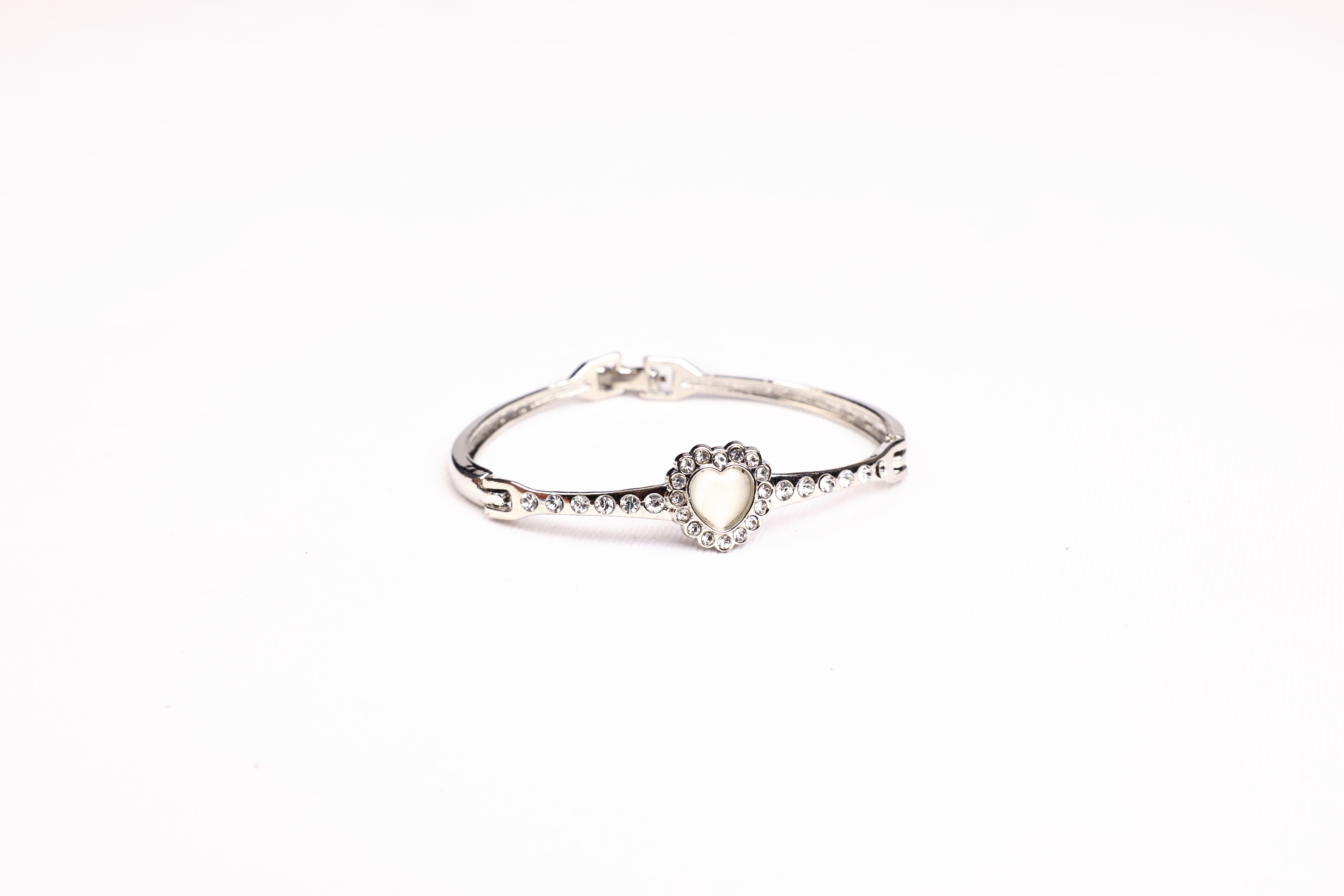 Halo Heart Bracelet