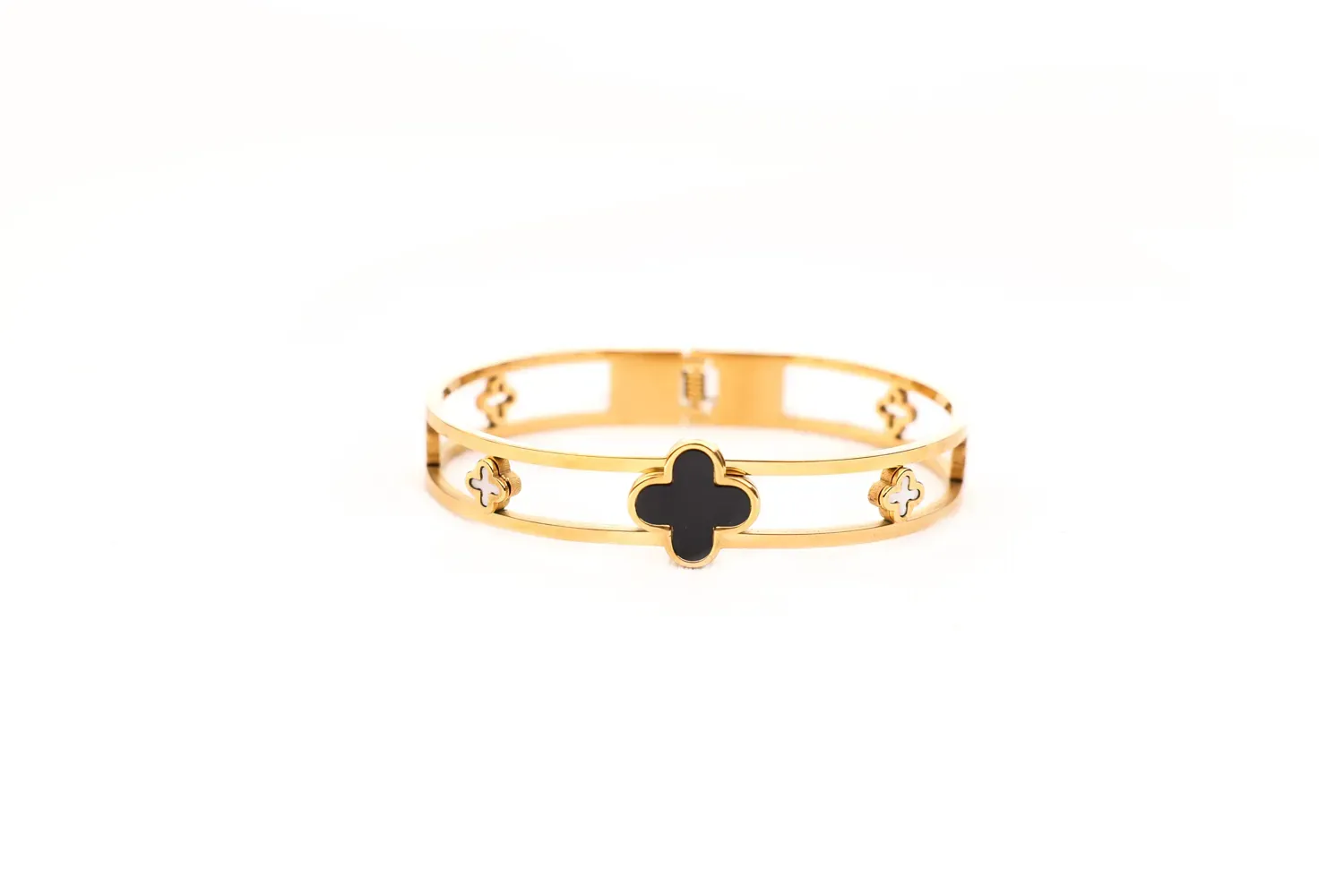 Karuppu Clover Bracelet