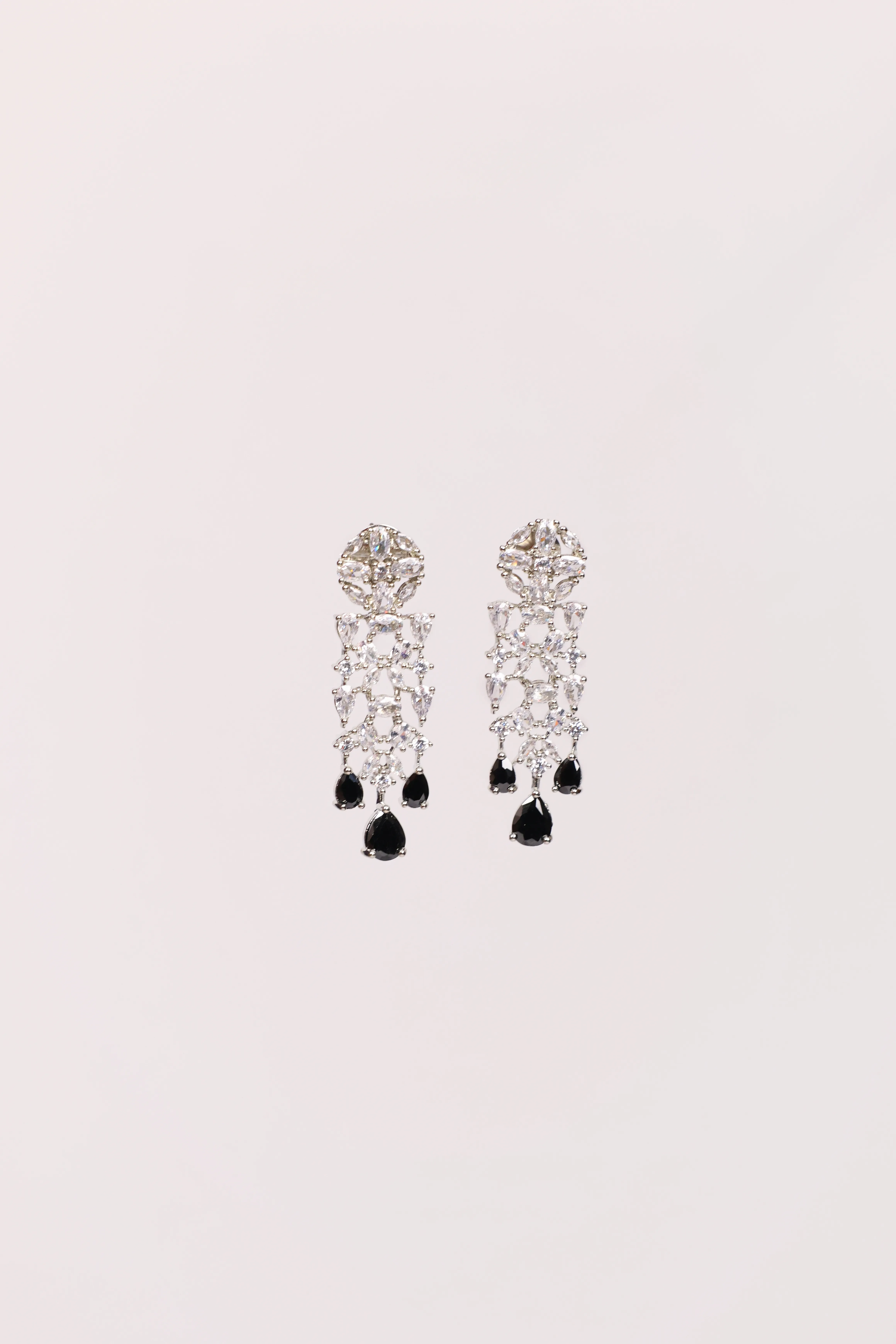 Karuppu Rathna Choker with Drops