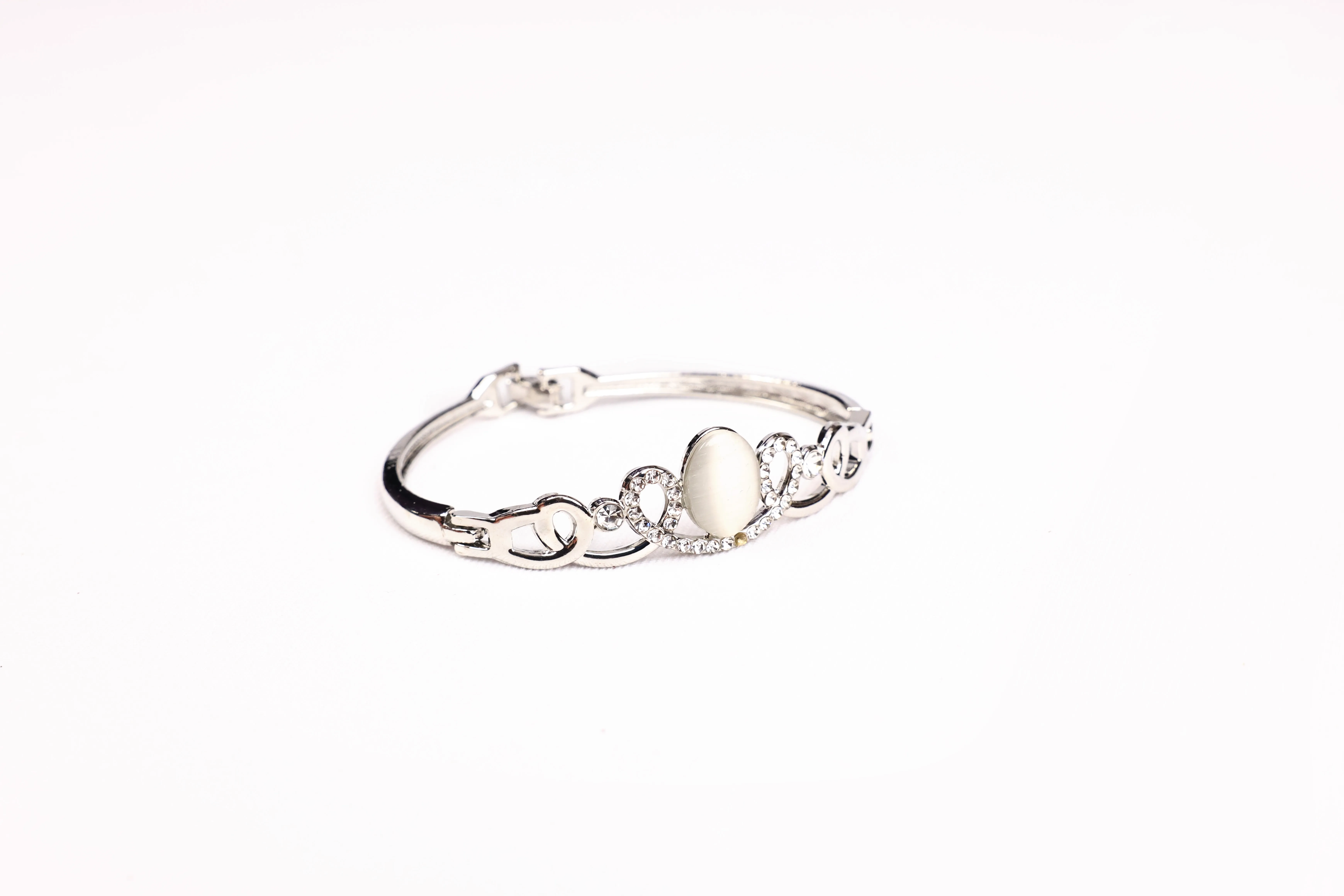 Halo Heart Bracelet